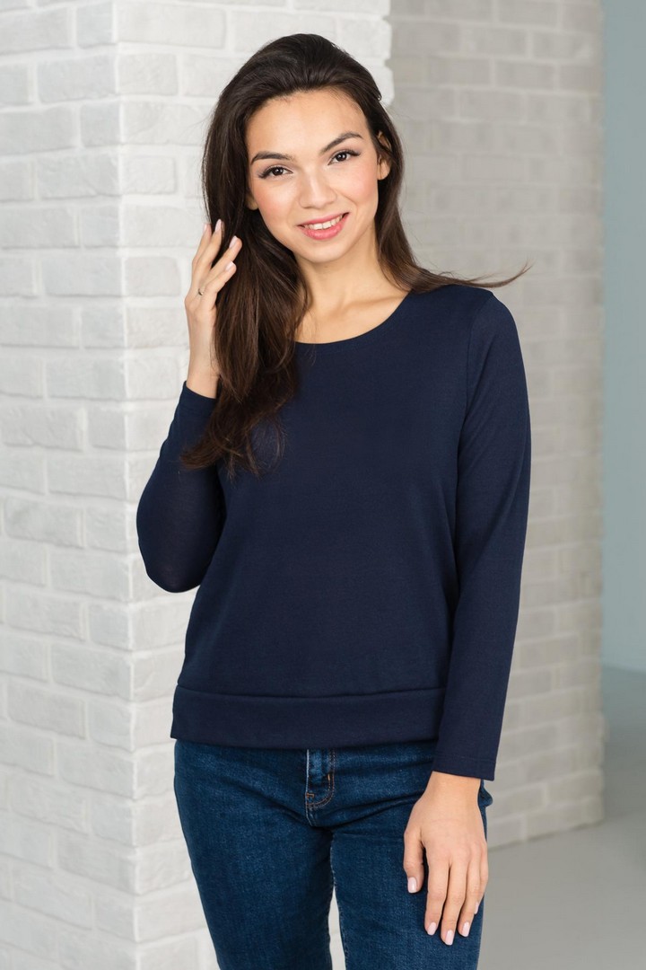 Фото товара 19633, простой синий джемпер